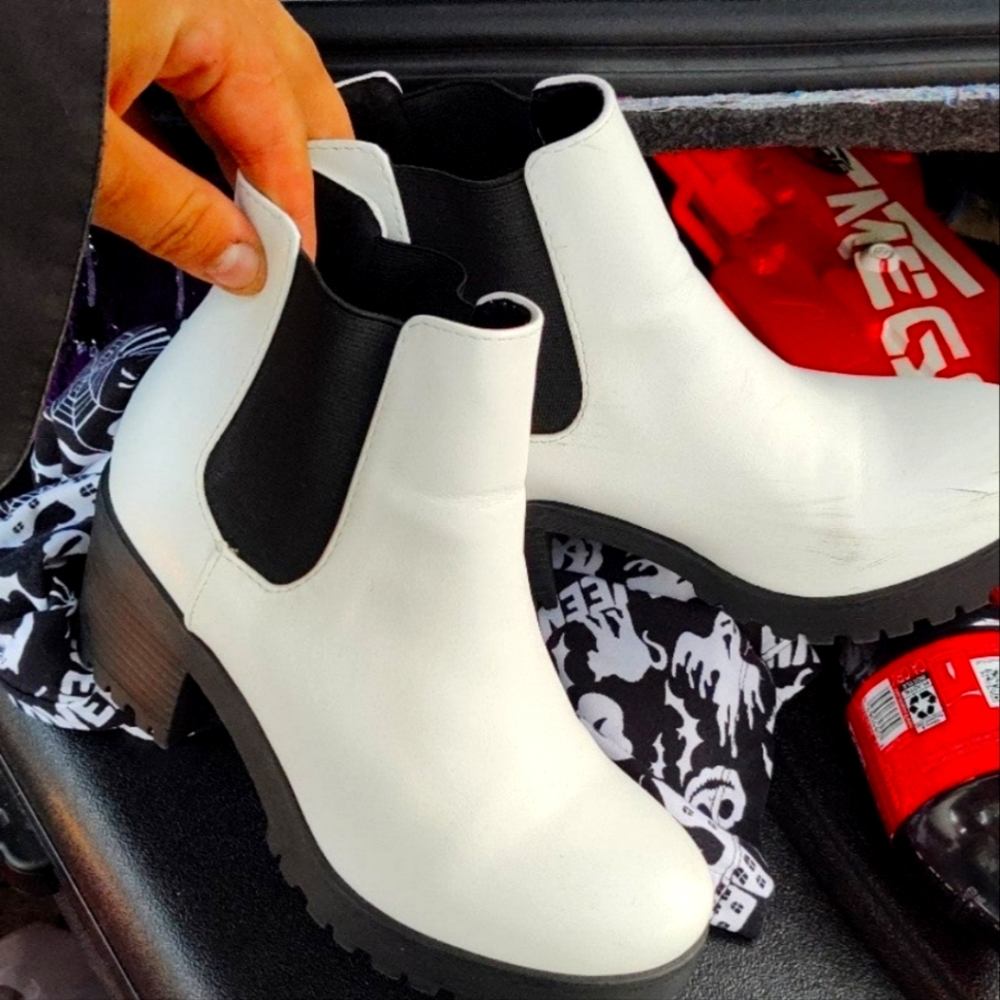 Soda Jabber Booties 6.5 W